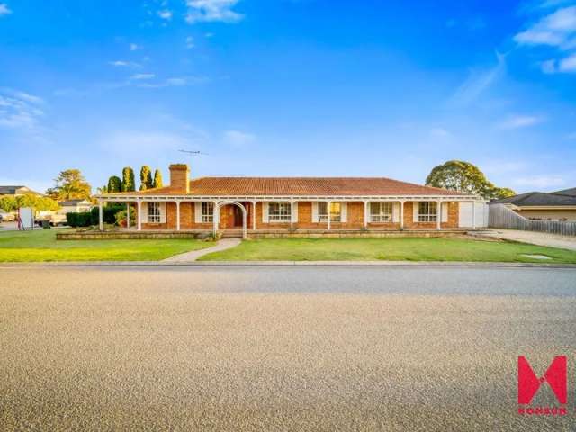 House For Sale in City of Cockburn, Western Australia