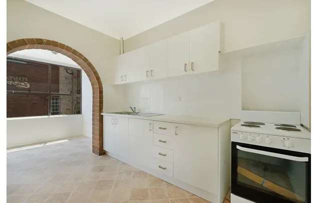 Rent 1 bedroom house in Petersham