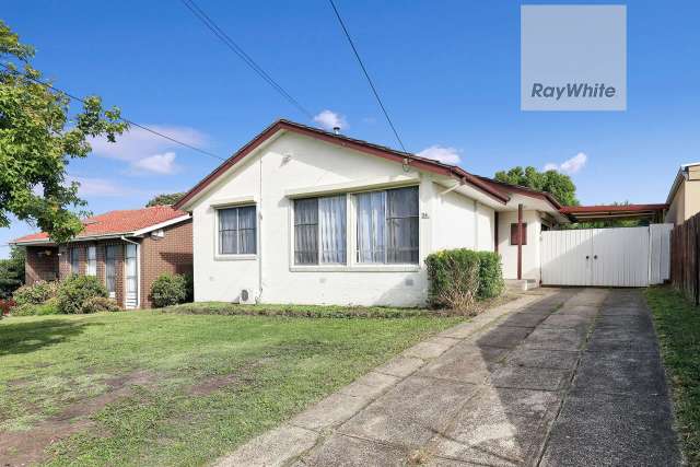 3 Bedrooms & A Fully Contained Bungalow With Bathroom!