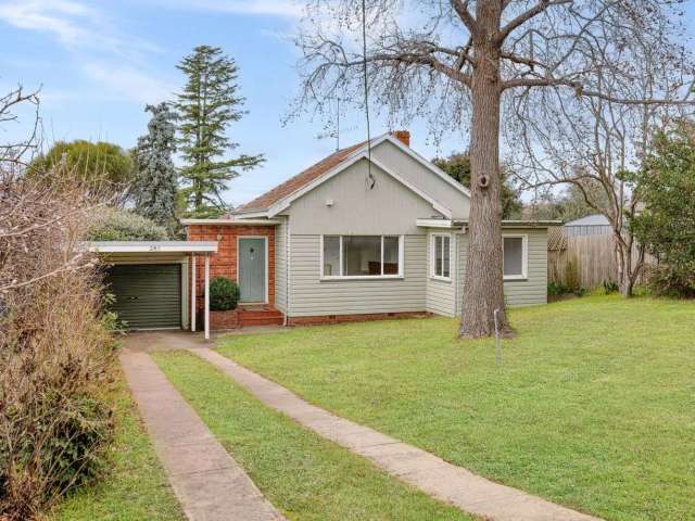 House For Sale in Bathurst, New South Wales