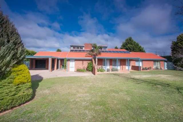 House For Rent in Gisborne, Victoria