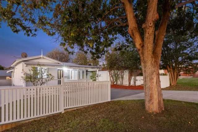 House For Sale in City of Melville, Western Australia