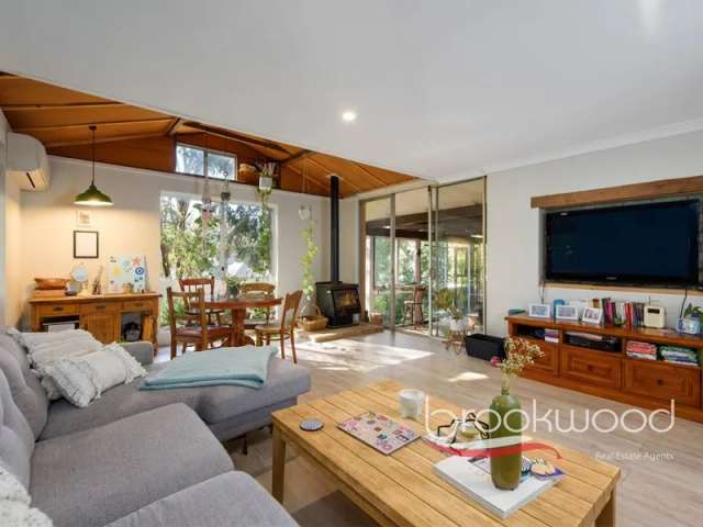 House For Sale in Shire Of Mundaring, Western Australia