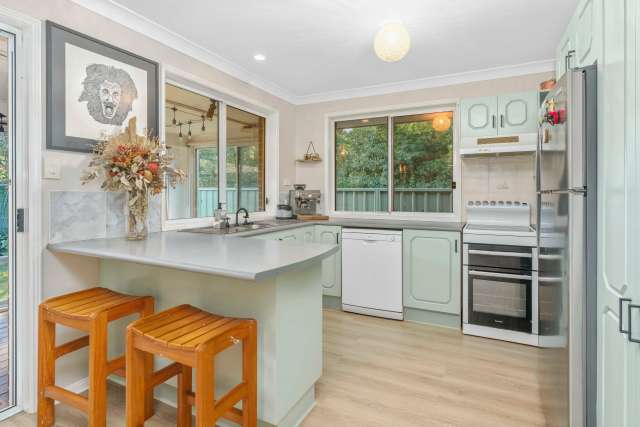 Modern Serenity: Stylish 2-Bedroom Duplex in Bomaderry