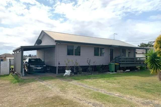 House For Sale in Lowood, Queensland