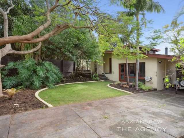 House For Sale in City of Melville, Western Australia