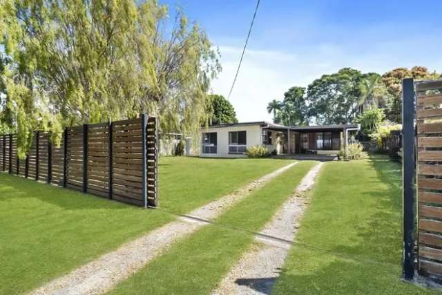 House For Sale in Cairns Regional, Queensland