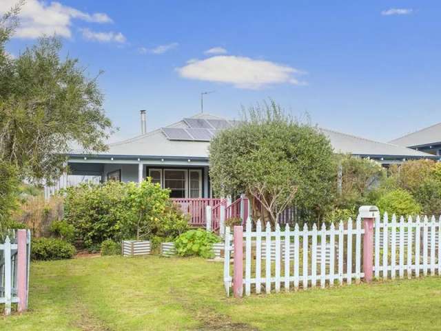 House For Sale in Margaret River, Western Australia