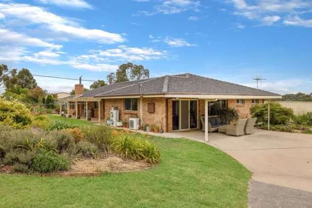 House For Sale in Bathurst, New South Wales