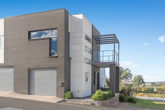 House For Sale in District of Gungahlin, Australian Capital Territory