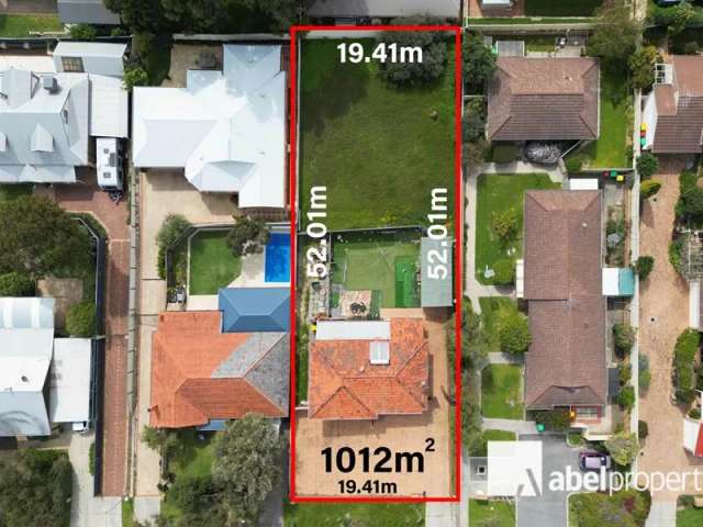 House For Sale in City of Melville, Western Australia