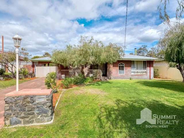 House For Sale in Bunbury, Western Australia