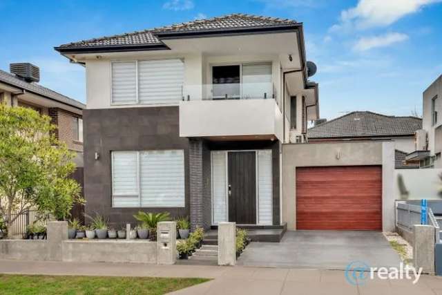 House For Sale in Melbourne, Victoria