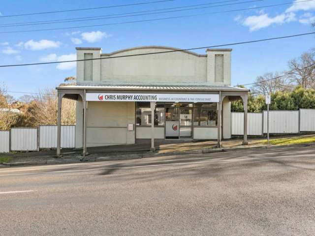 Residential 1 Zoned Shopfront on Prominent Black Hill Corner