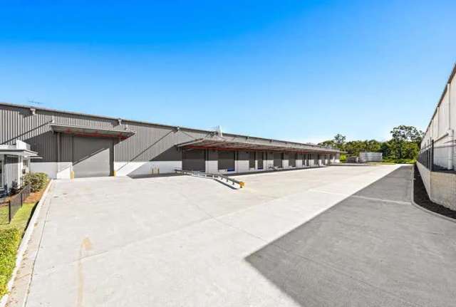 13,250sqm FREESTANDING LOGISTICS FACILITY