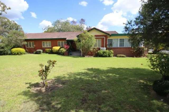 House For Sale in Tenterfield, New South Wales