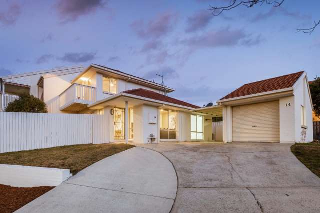 House For Sale in District of Tuggeranong, Australian Capital Territory