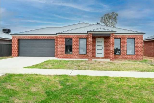 House For Sale in Albury, New South Wales