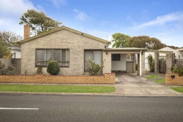 House For Sale in Warrnambool, Victoria