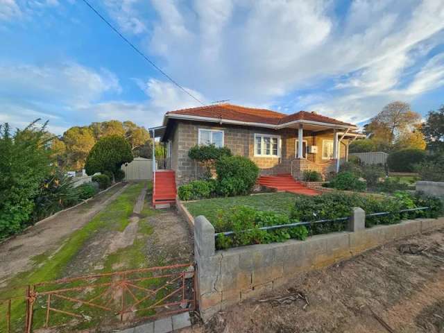 House For Sale in Boyup Brook, Western Australia