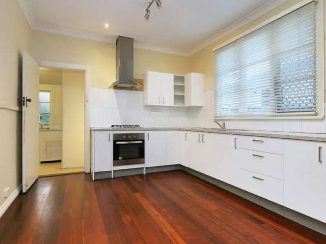 House For Rent in City of Melville, Western Australia