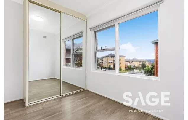 Rent 2 bedroom apartment in Sydney