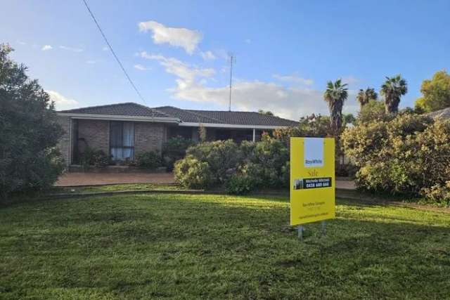 House For Sale in Dongara, Western Australia