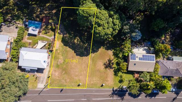 BUILD YOUR DREAM HOME. EXCELLENT OPPORTUNITY - 911m2 BLOCK!