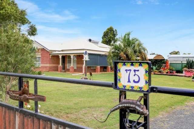 House For Sale in Oakey, Queensland