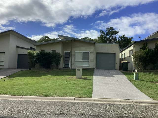 Villa For Rent in Warwick, Queensland