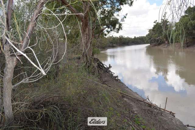 Rural land with access to the Darling River.